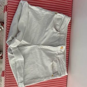 Stunning White Pilcro Denim Shorts!